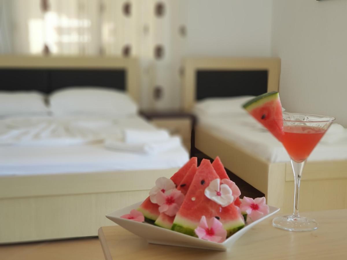 Family Hotel Haruni 卡萨米尔 外观 照片