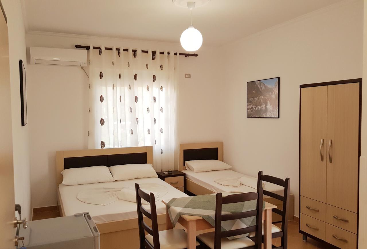 Family Hotel Haruni 卡萨米尔 外观 照片